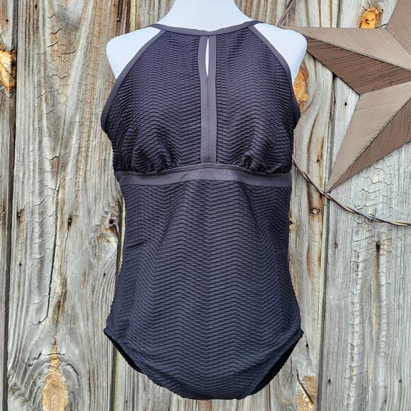 High Neck Swimsuit Black Chevron Stretch 1 Piece Lands End Plus Size 16L Tall - Picture 1 of 9